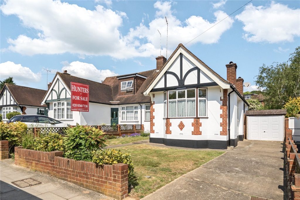 Meadway, New Barnet, Hertfordshire, EN5 5LD