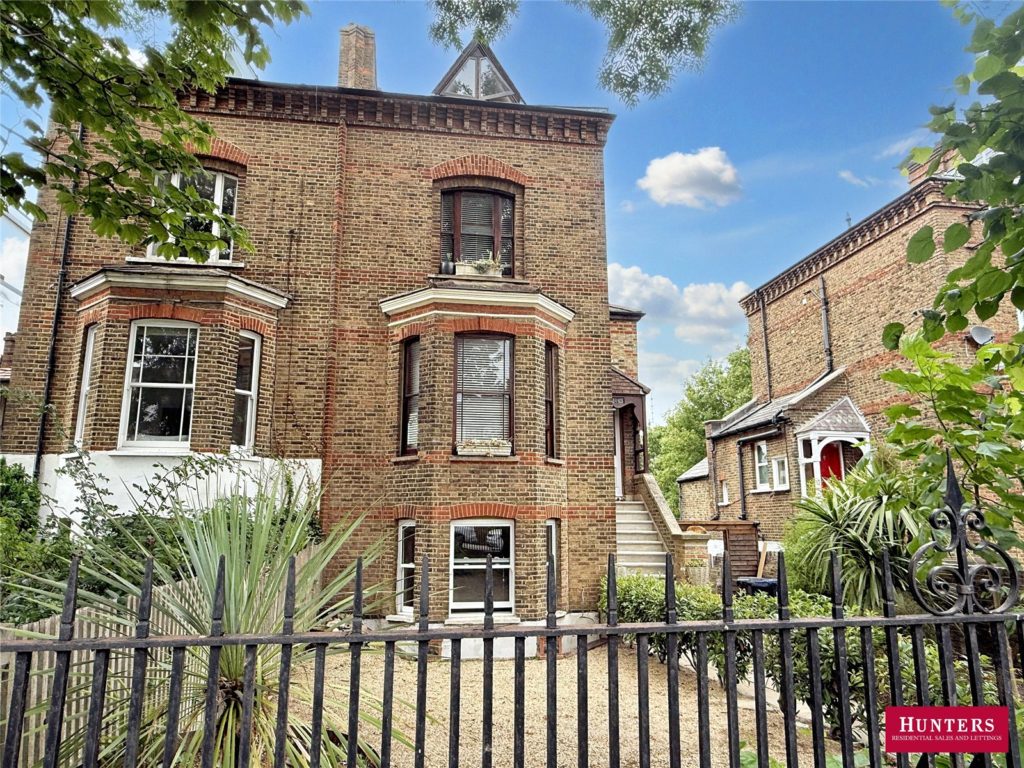 Station Road, New Barnet, Hertfordshire, EN5 1QE