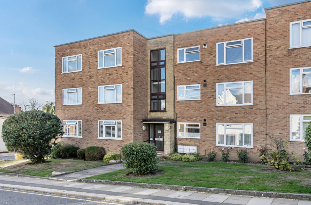 Manor Road, Barnet, EN5 2JY