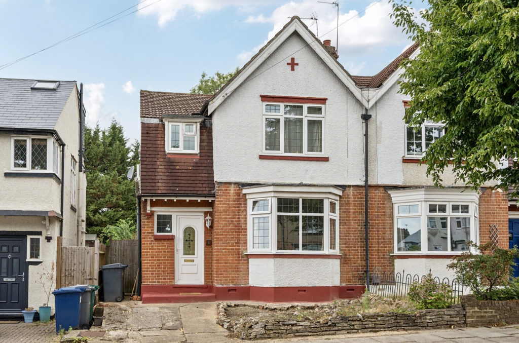 Cedar Lawn Avenue, Barnet, Hertfordshire, EN5 2LP