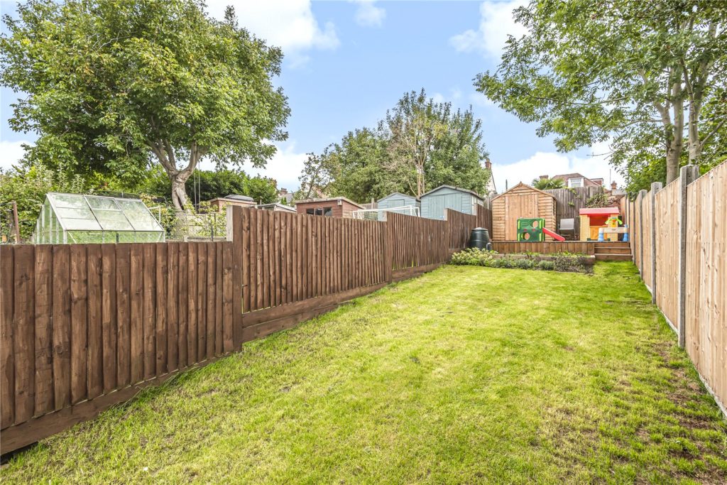 Sebright Road, High Hunters