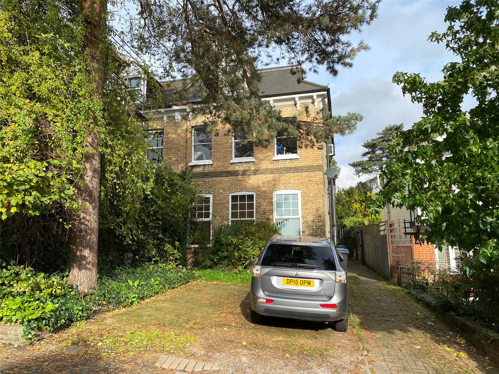 Richmond Road, New Hunters