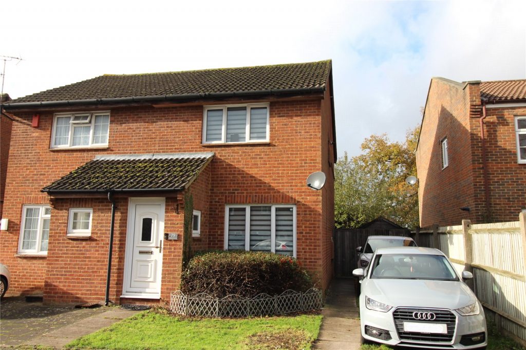 Sellwood Drive, Hunters