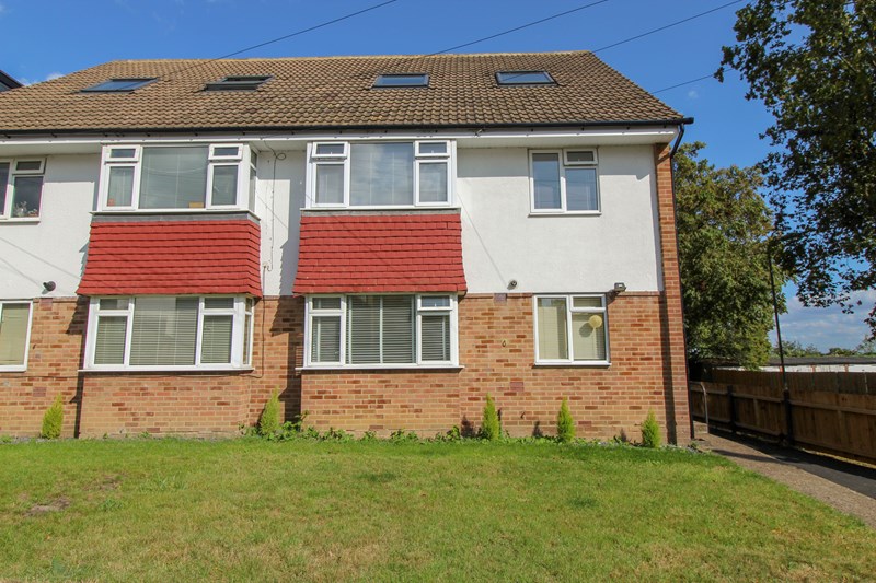 Clifford Road, New Hunters