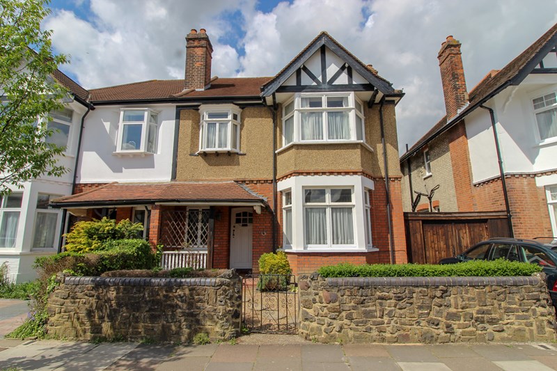 Bedford Avenue, High Hunters