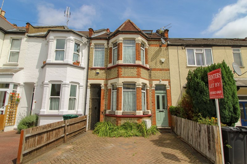 Crescent Road, New Hunters