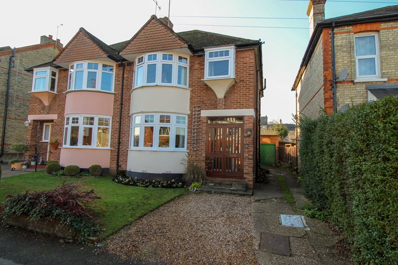 Hadley Road, Hunters