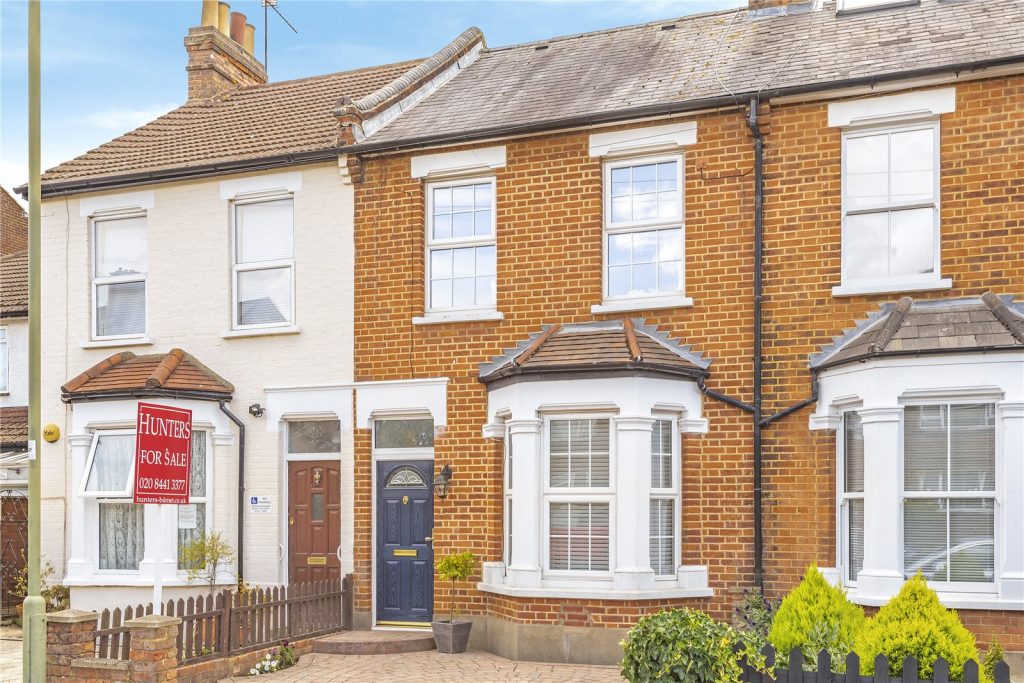 Margaret Road, Hunters