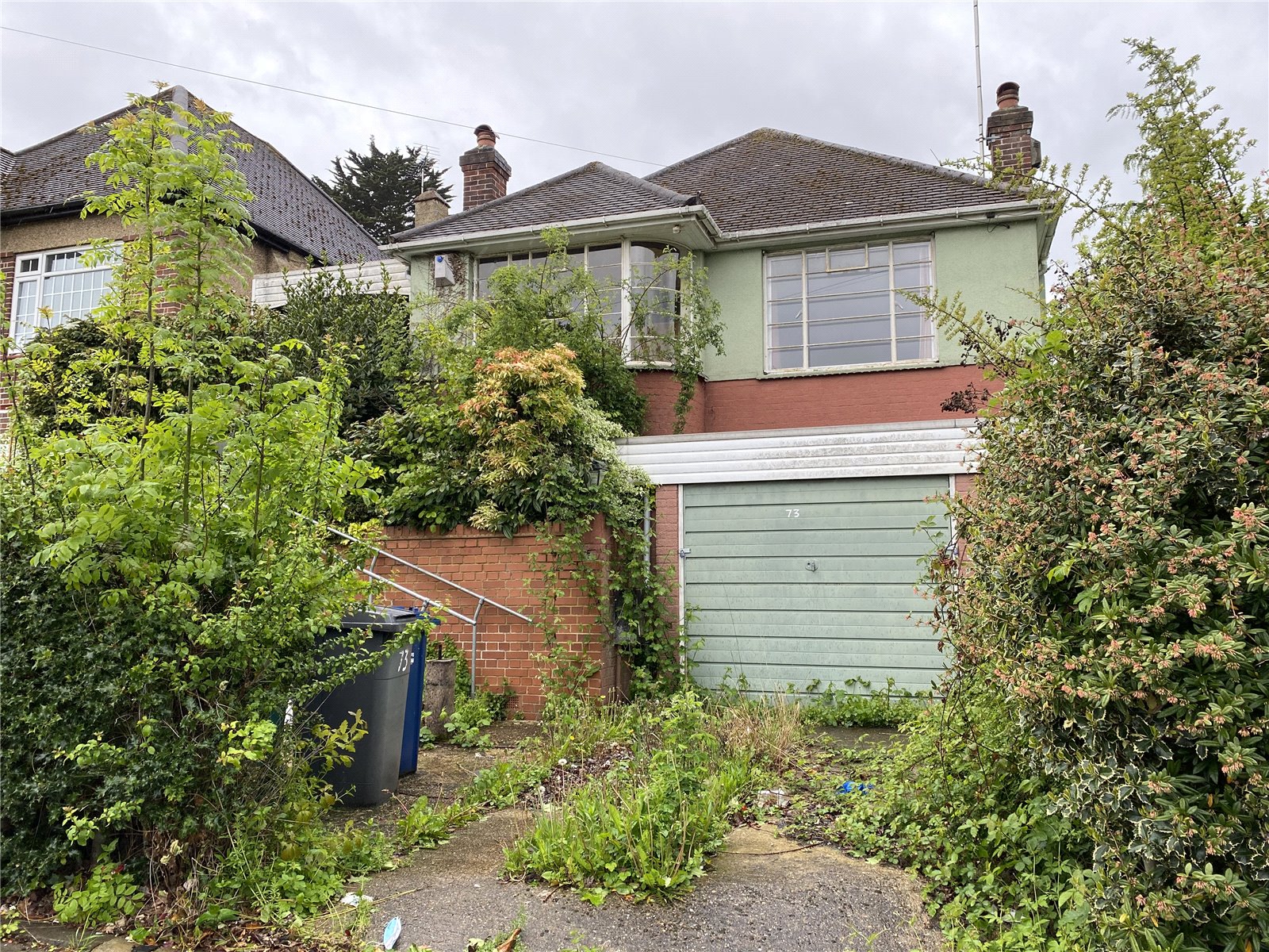 King Edward Road, Hunters