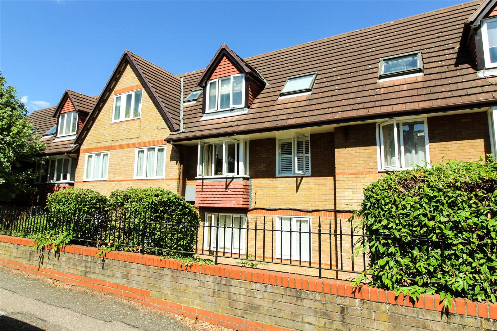 Botany Close, Hunters