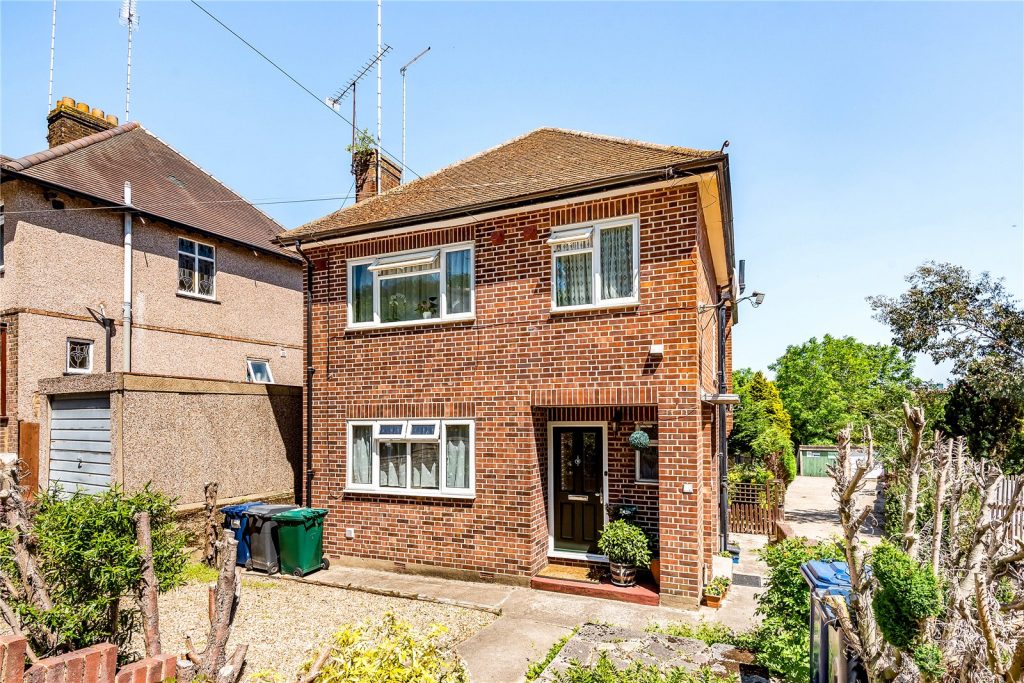 Cranbrook Road, Hunters