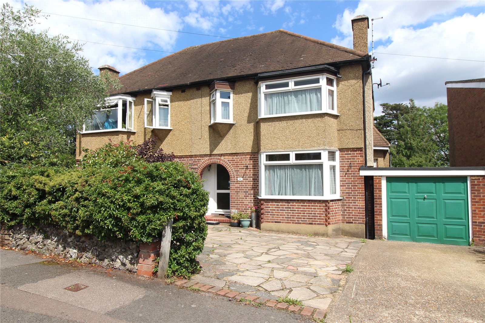 King Edward Road, Hunters