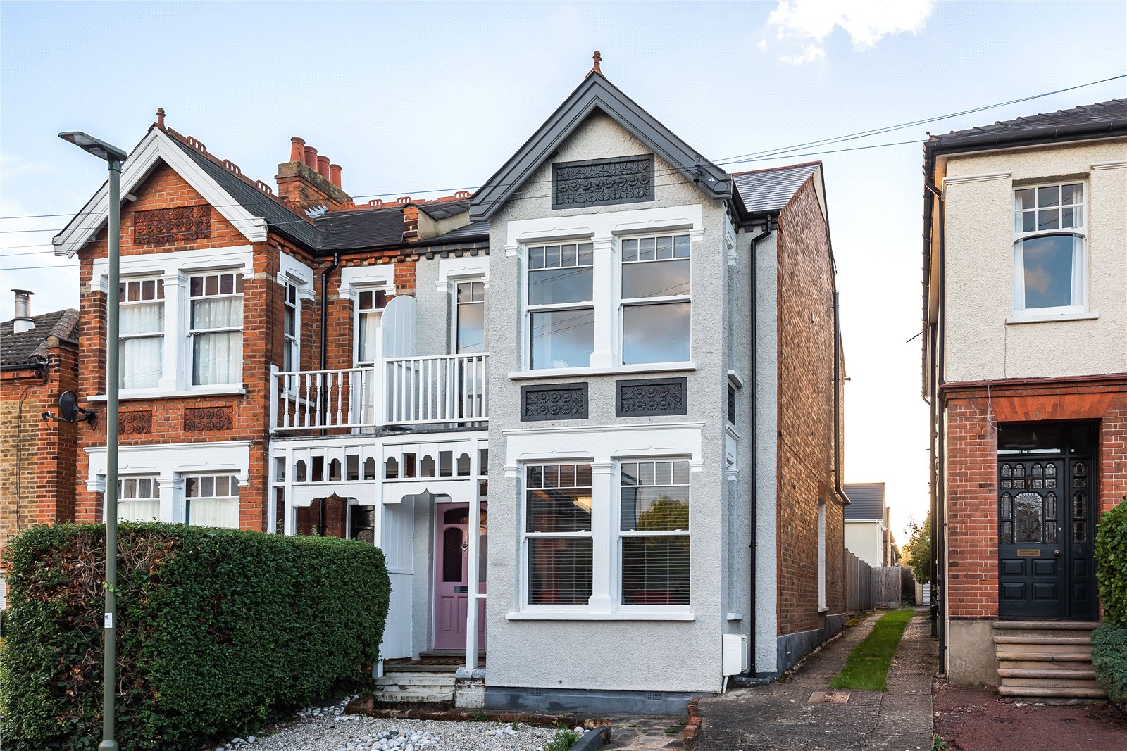 Woodville Road, Hunters