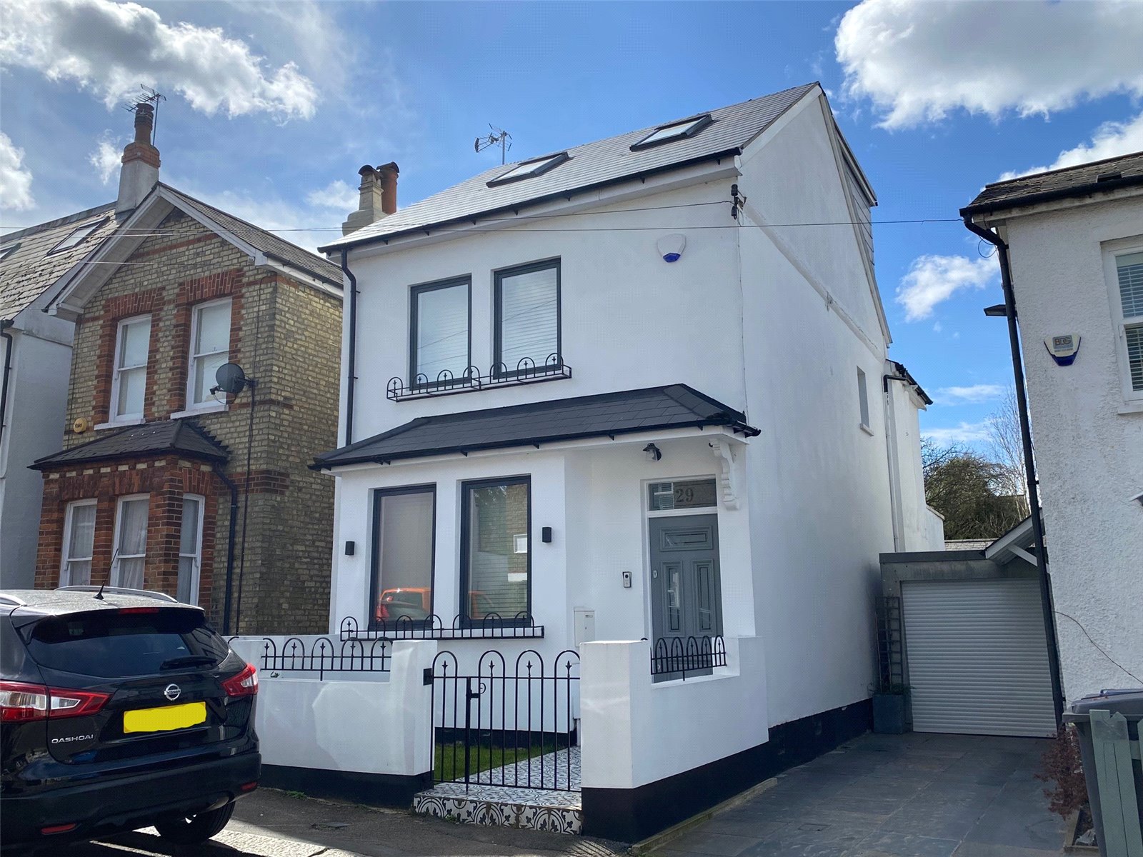 Sebright Road, Hunters