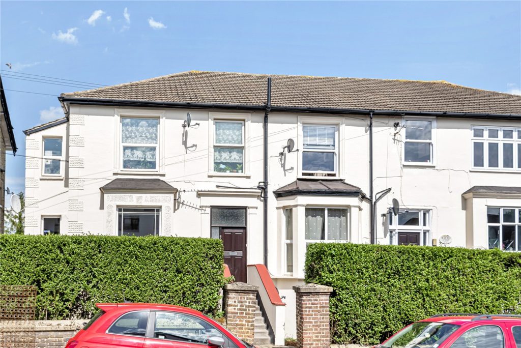 King Edward Road, Hunters