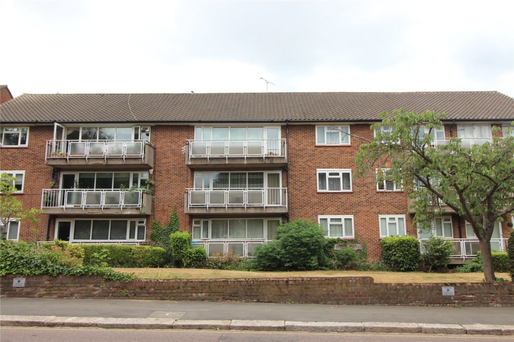 Lyonsdown Road, New Barnet