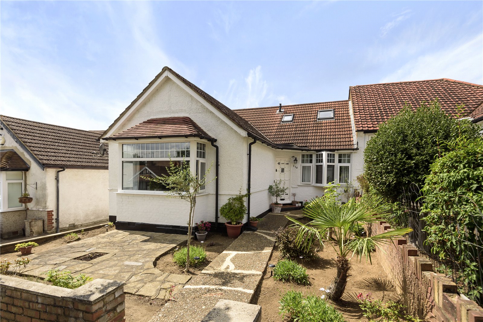 Bedford Avenue, Hunters