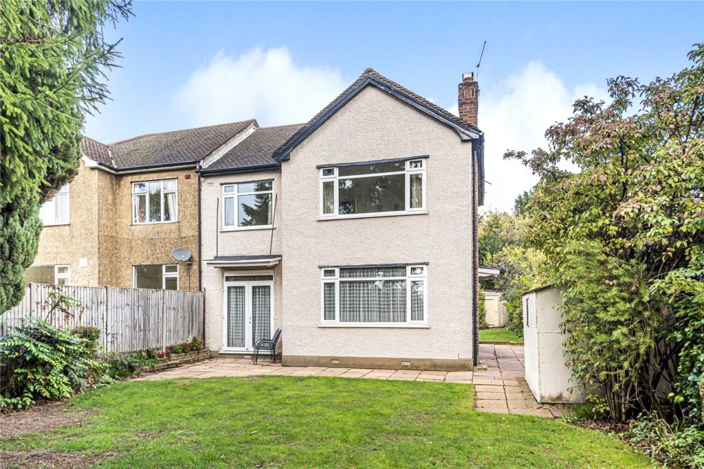 Manor Close, Barnet