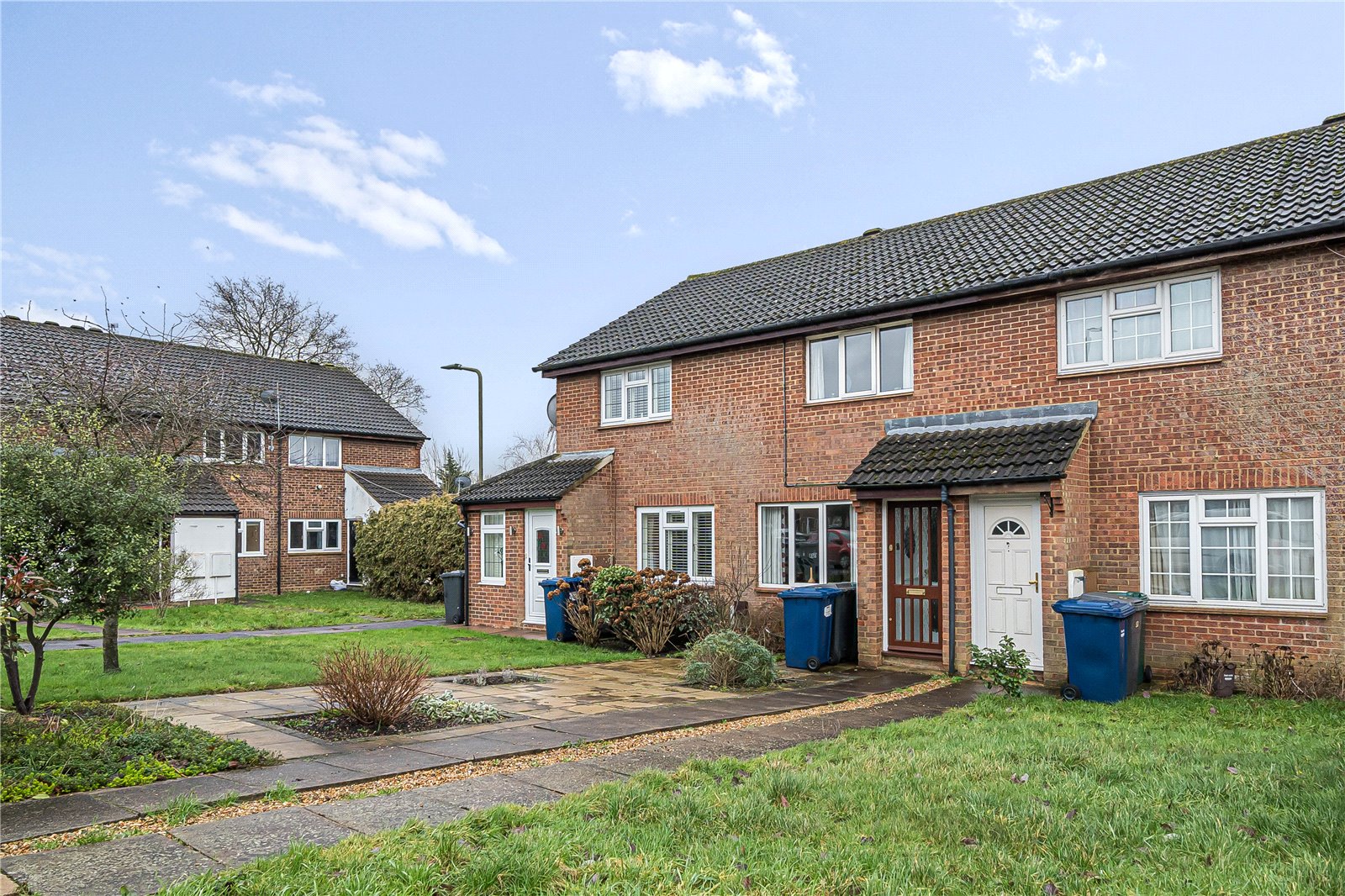 Sellwood Drive, Hunters