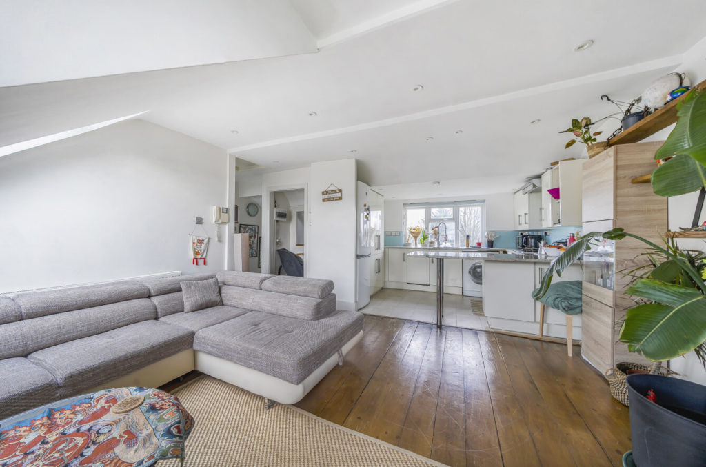 Marriott Road, Barnet, EN5 4NJ