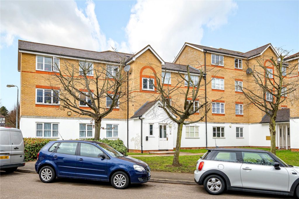 Clarence Close, Barnet