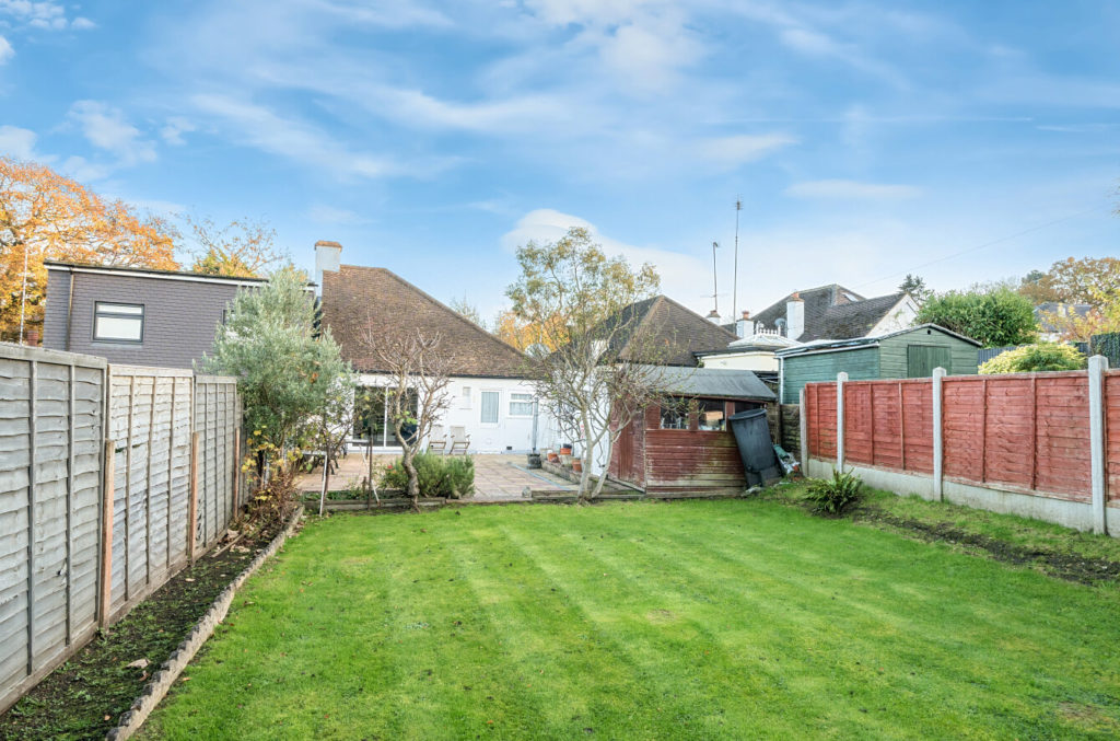 Potters Lane, Barnet, EN5 5BH