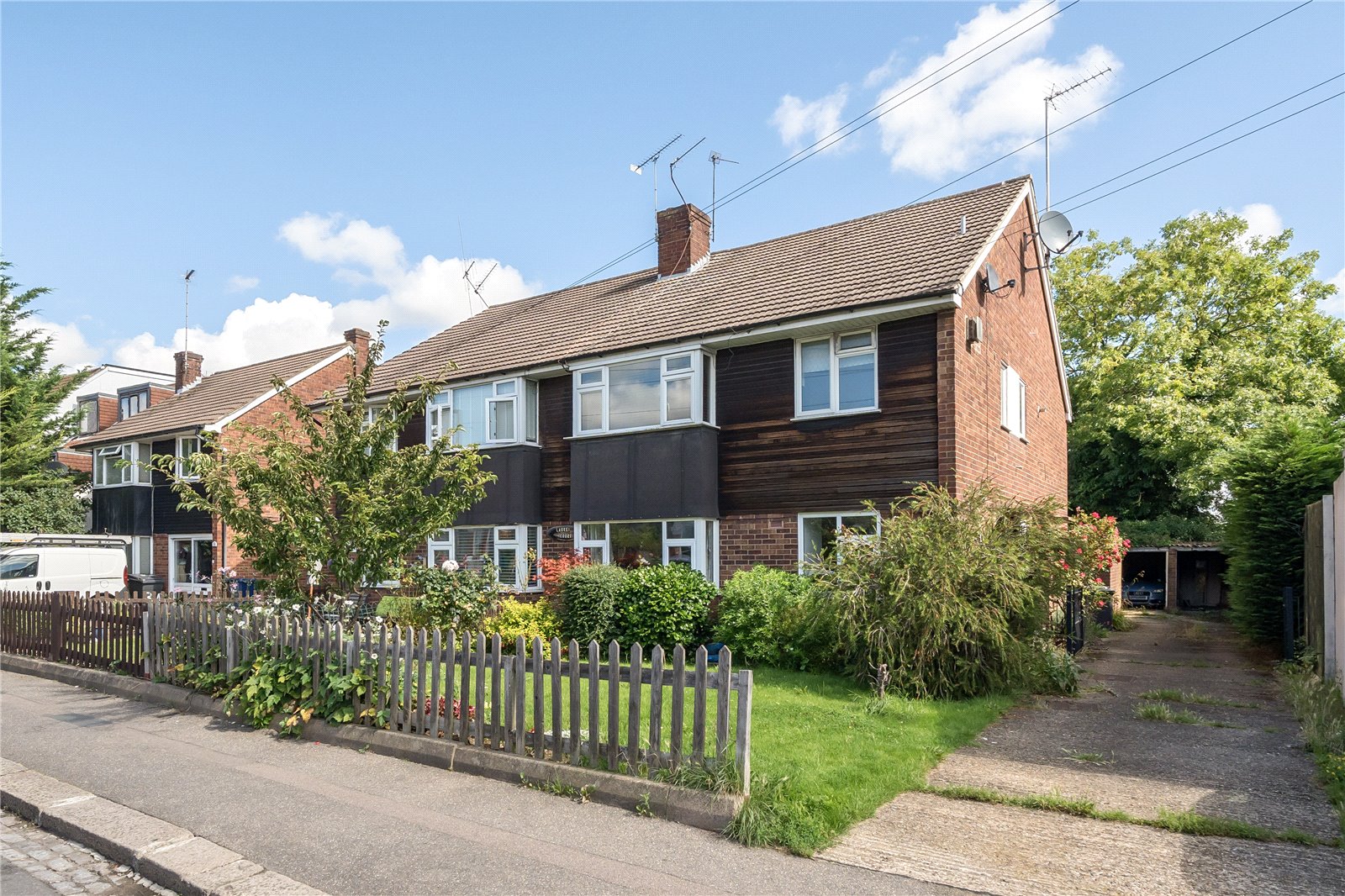 Potters Road, Hunters