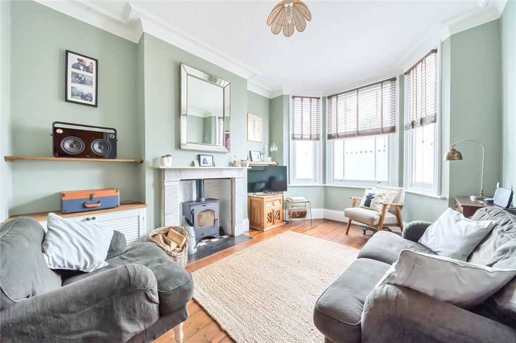 Carnarvon Road, Barnet, EN5 4LX