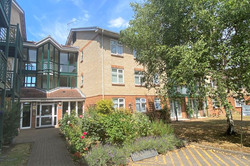 Friern Barnet Lane, Whetstone