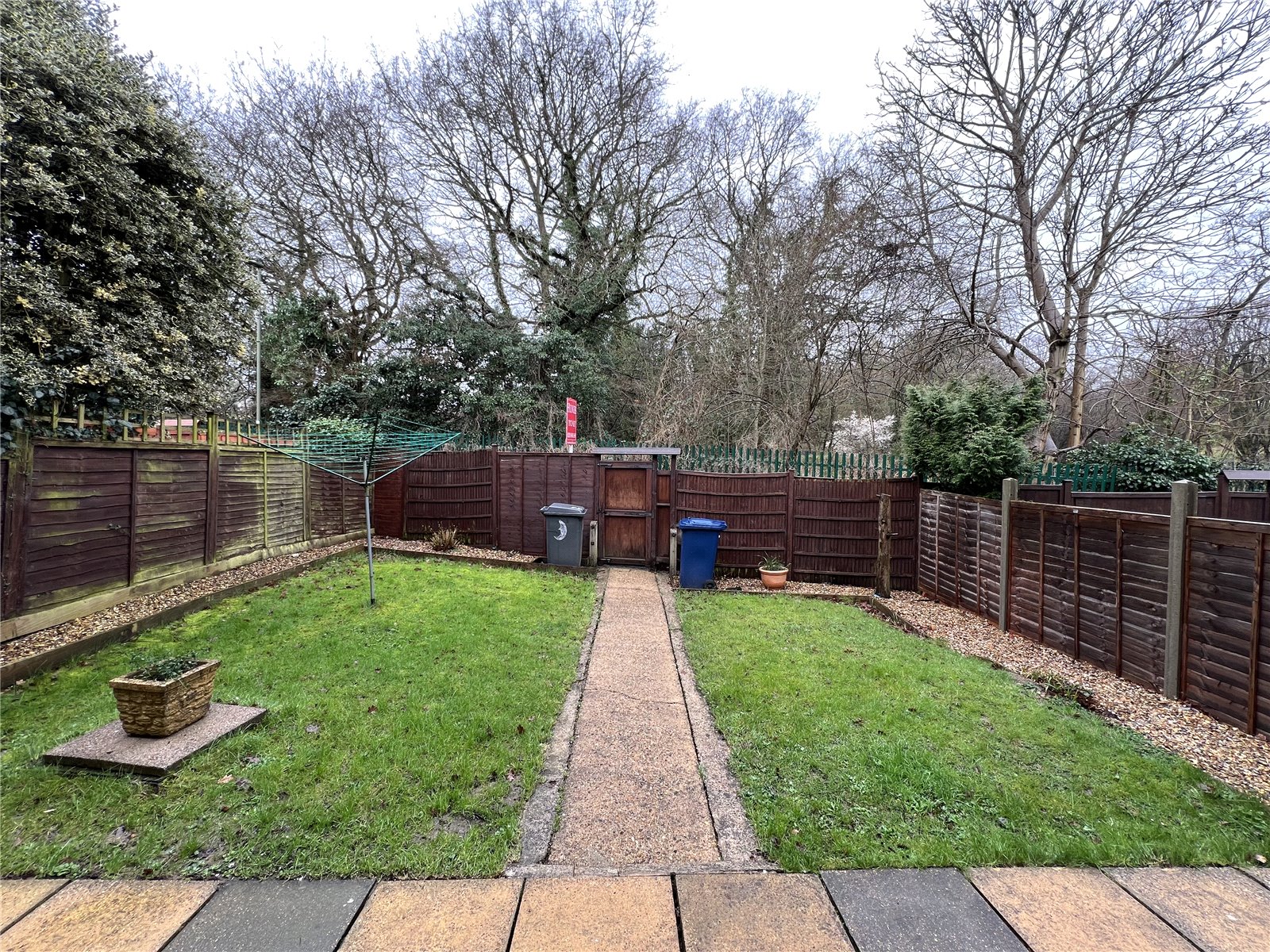 Burnside Close, Hunters