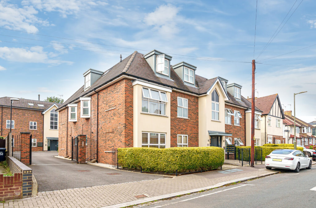 Lancaster Road, Barnet, EN4 8AP