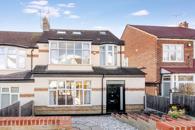 Ridgeway Avenue, Barnet
