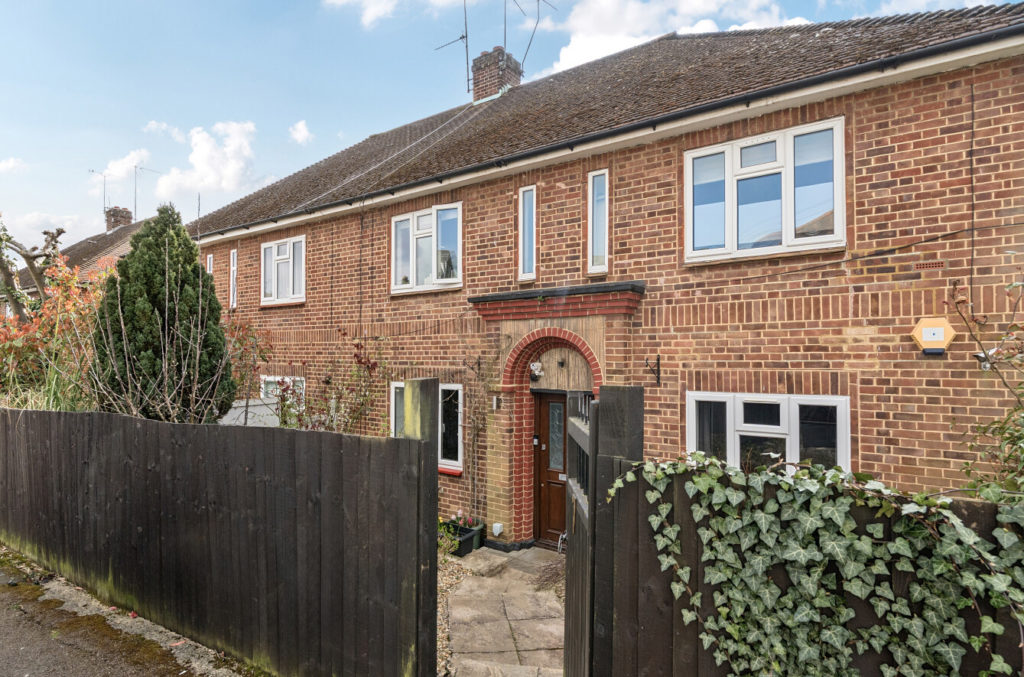 Warwick Road, Barnet, EN5 5EG