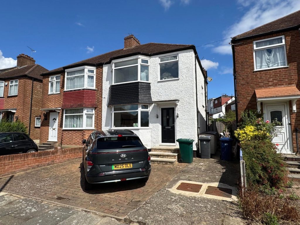 The Linkway, Barnet, EN5 2BX