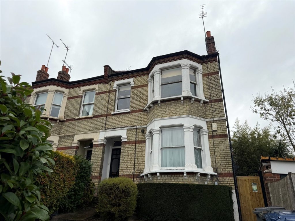 Longmore Avenue, Barnet, EN5 1LB