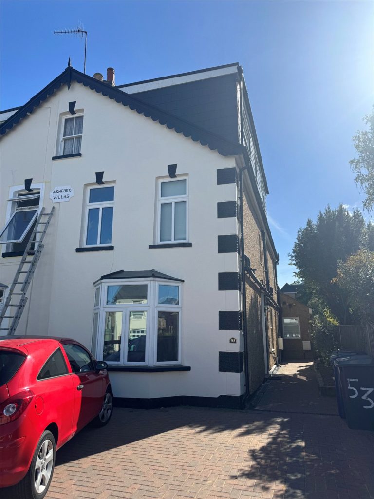 Leicester Road, Barnet, EN5 5EL