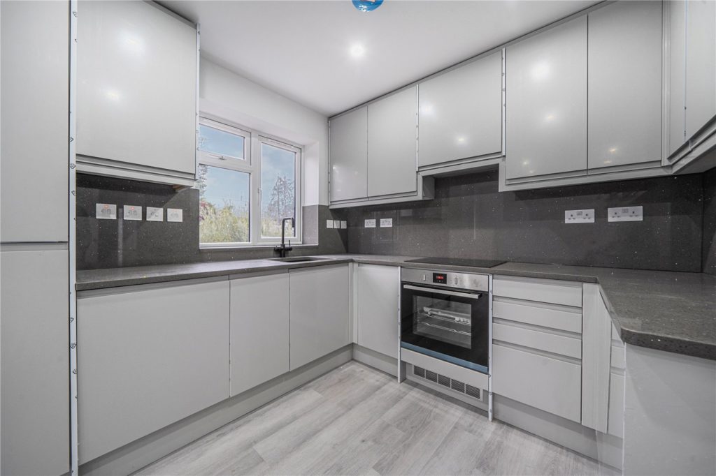 Fernwood Crescent, London, N20 0RP